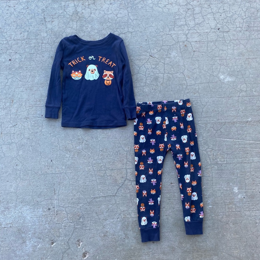 Old Navy Woodland Glow Pajama Set